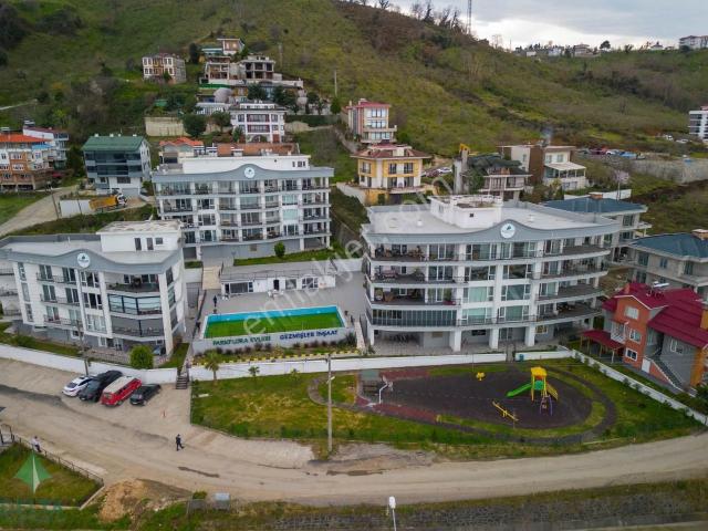 Bulancak Parkflora Evleri'nde Satılık 5+1 Bahçe Katı Lüks Daire