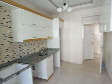 Bülbülzade Mahlesinde Temiz 2+1 Göbek Kat Daire