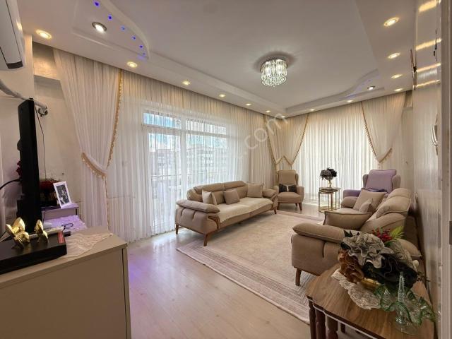 Bülbülzade'de Ana Cadde Üzeri Satılık 2+1 Lüks Daire 100m²