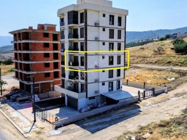 Bülent Ateşci'den Güzel Hisar Cad.üstünde 80 M2 Daire 2+1