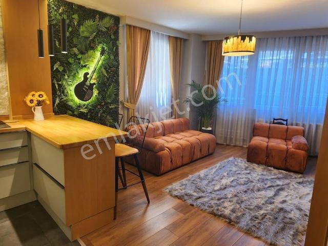 Bulgurlu 'da Metroya Yakın Lüks Eşyalı Kiralık 2+1 Daire