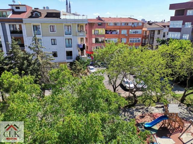 Bulgurlu Metroya Yakın, Butik Sitede, Kiralık 4+1 Dubleks Daire