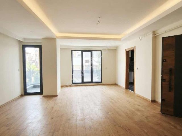 Üsküdar Bulgurlu'da 2+1 Kiralık Daire