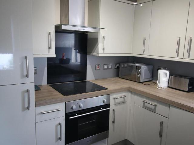 Bulk Road, Lancaster LA1 3 bed private hall to rent £576 pcm £133 pw