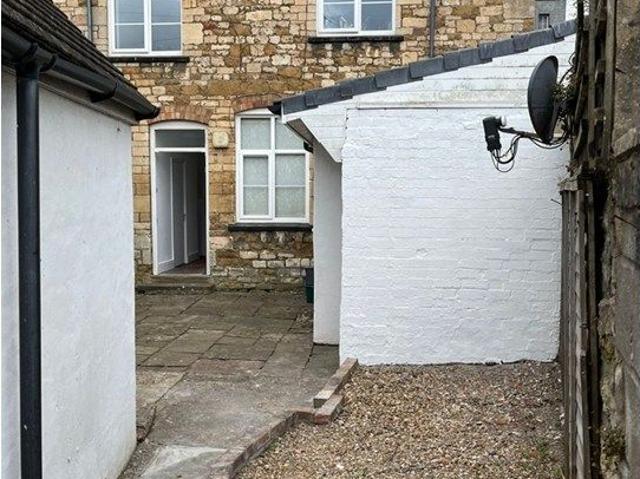 Bull Pitch, Dursley GL11, 1 bed flat to rent, £800 pcm | PrimeLocation