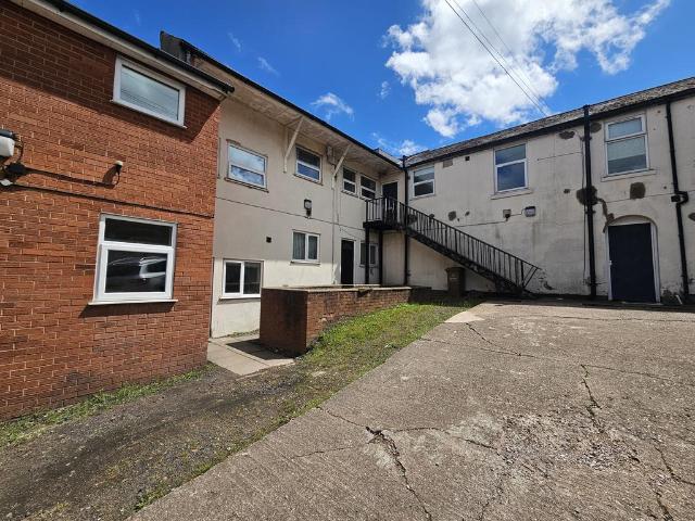 Bull Street, WEDNESBURY 1 bed flat to rent £800 pcm £185 pw