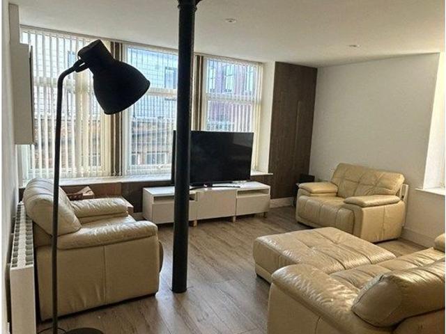 Bull Street, Burnley BB11, 2 bed flat to rent, £695 pcm | PrimeLocation