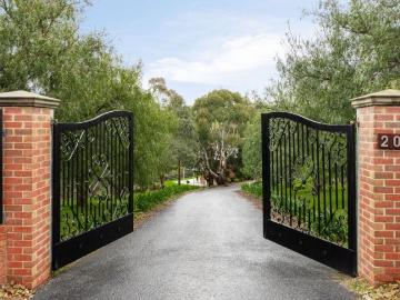 Bulla's Grand Estate 16 Acres of Elevated Living with Deep Creek Frontage