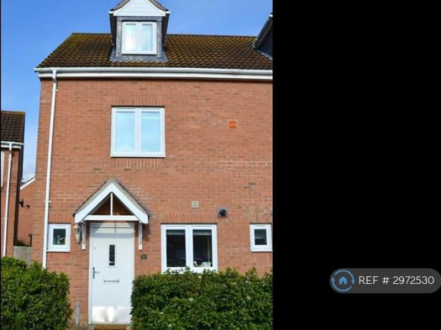 Bullen Close, Longstanton, Cambridge. 3 bed end of terrace house to rent £1,600 pcm £369 pw