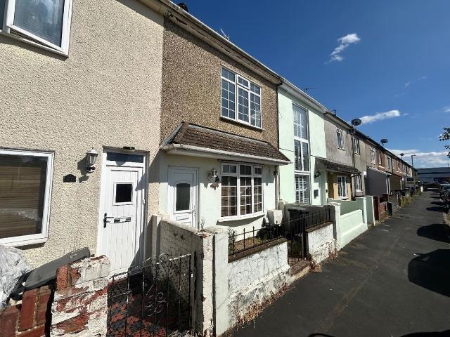 Buller Street, Gorse Hill, Swindon SN2, 2 bed terraced house to rent, £1,150 pcm | PrimeLocation