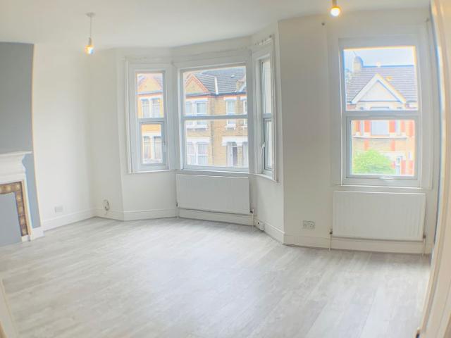 Buller Road, Thornton Heath CR7, 2 bed flat to rent, £1,750 pcm | PrimeLocation