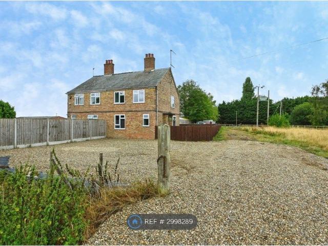 Bullock Road, King's Lynn PE34, 3 bed semi detached house to rent, £1,200 pcm | PrimeLocation