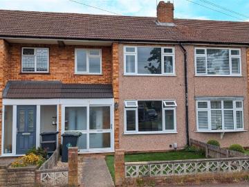 Bullwell Crescent, Cheshunt 3 bed terraced house to rent £2,250 pcm £519 pw