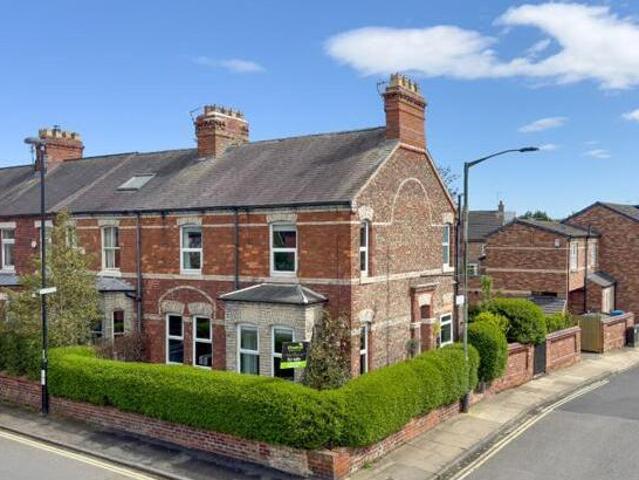 Burton Stone Lane, York, 3 Bedroom Town