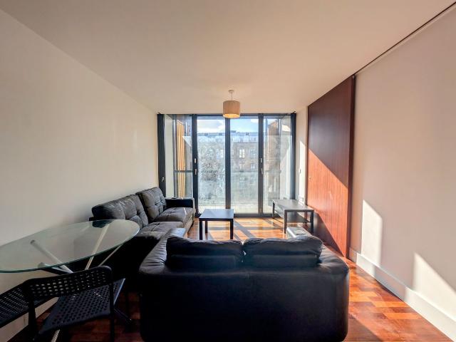 Burton Place, Manchester M15, 2 bed flat to rent, £1,200 pcm | PrimeLocation