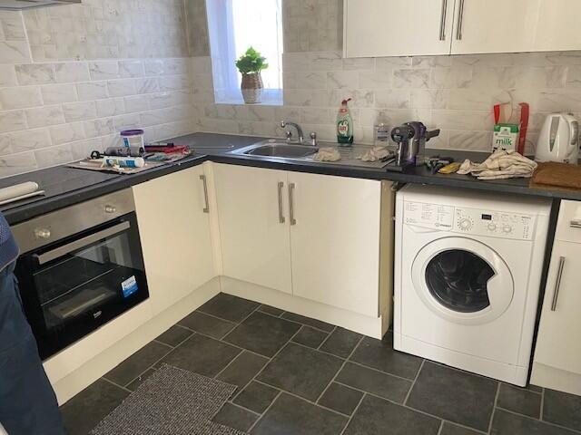 Burton Road, Uphill Area, Lincoln LN1, 2 bed flat to rent, £849 pcm | PrimeLocation