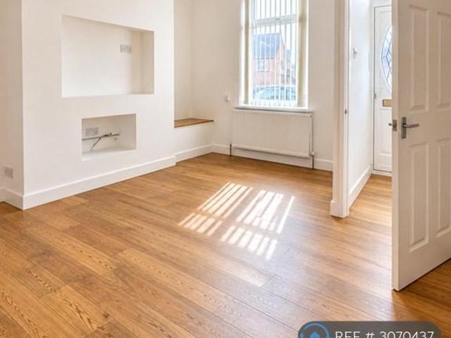 Burton Road, Barnsley, S71 3 bed terraced house to rent £900 pcm £208 pw