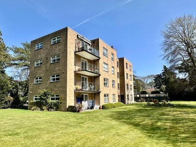 Burton Road, Poole, 2 Bedroom Apartment
