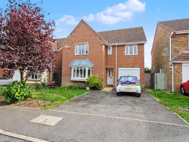 Burton Way, Huntingdon PE28 4 bed detached house to rent £1,650 pcm £381 pw