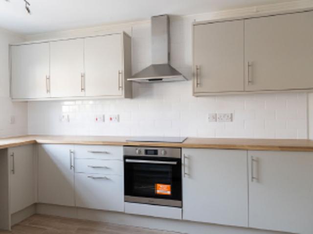 Burtondale, Telford TF3, 3 bed terraced house to rent, £950 pcm | PrimeLocation