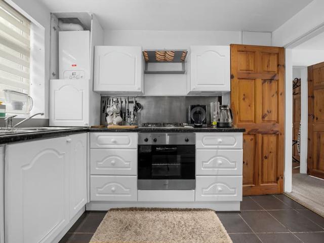 Bury, M24 4QS, United Kingdom | 2 bed apartment for rent #165007291 | Rentberry
