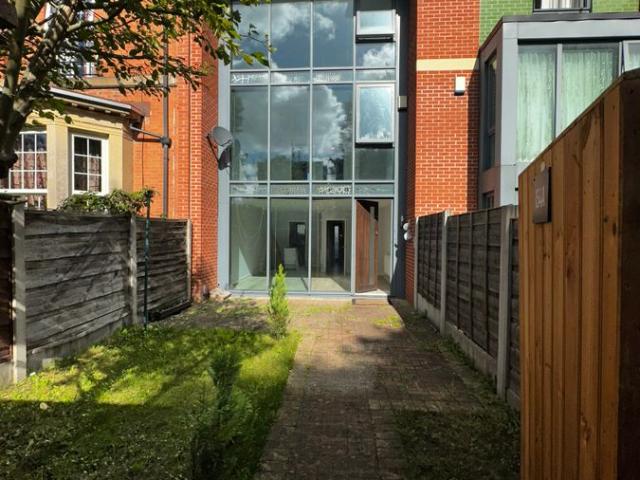 Bury Old Road, Salford M7, 4 bed town house to rent, £1,595 pcm | PrimeLocation