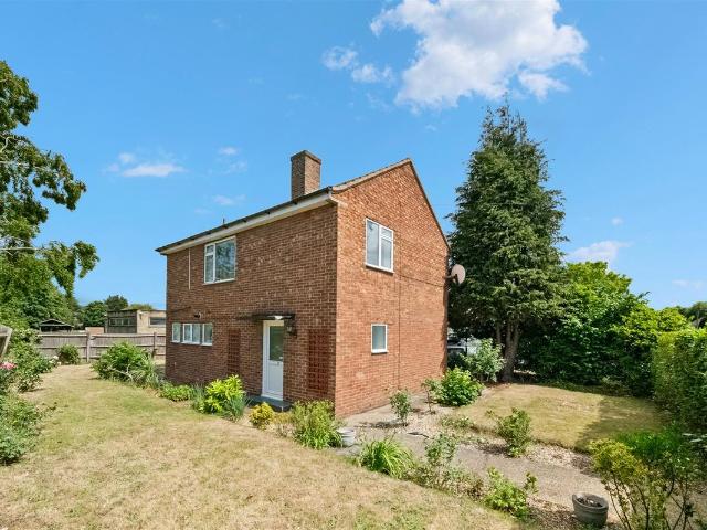 Bury Avenue, Hayes UB4, 3 bed detached house to rent, £2,100 pcm | PrimeLocation