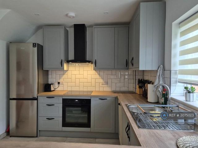 Bury Court Close, Bristol, BS11 1 bed in a house share to rent £600 pcm £138 pw