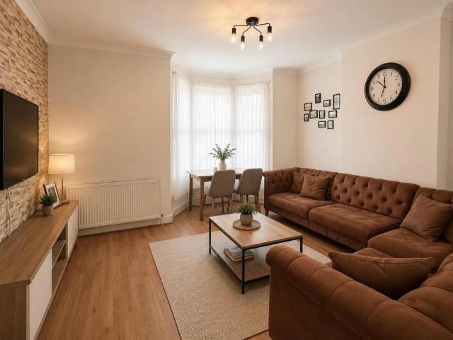 Bury Street, London 1 bed flat to rent £1,500 pcm £346 pw