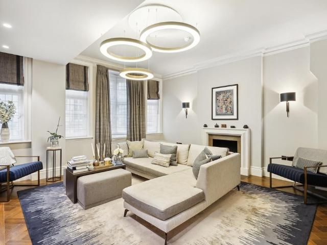 Bury Street, St. James, SW1Y 3 bed apartment to rent £10,183 pcm £2,350 pw