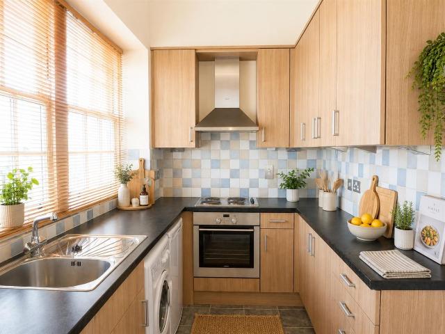 Burberry Court, Ely CB6, 1 bed flat to rent, £895 pcm | PrimeLocation