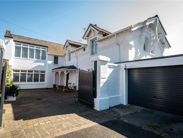 Burbo Bank Road, Liverpool L23, 4 bed property to rent, £6,000 pcm | PrimeLocation