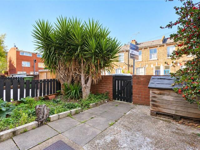 Burchell Road, Peckham Rye, London SE15, 1 bed flat to rent, £1,275 pcm | PrimeLocation