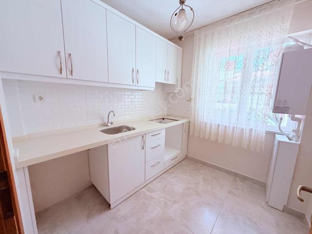 Burcu'dan 17 Eylül'de Bahçeli Yenilenmiş 2+1 Kiralık Daire