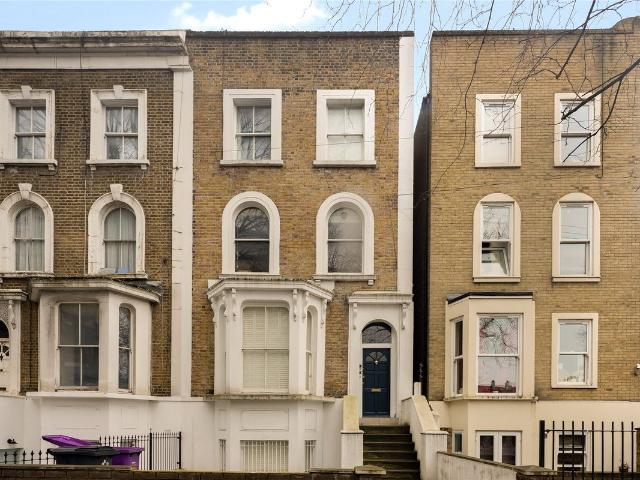 Burdett Road, Limehouse, London E14, 2 bed flat to rent, £2,000 pcm | PrimeLocation