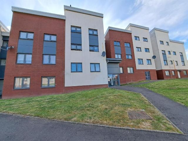 Burdiehouse Terrace, Edinburgh EH17, 3 bed flat to rent, £1,375 pcm | PrimeLocation