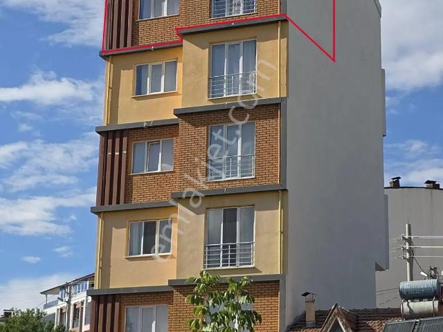 Burdur Emek Mahallesi Satılık 2+0 2 Adet Eşyalı Daire Çatı Dubleks