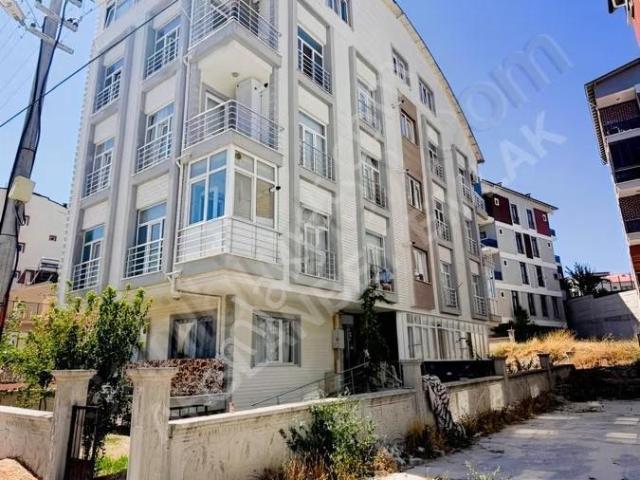 Burdur Emek Mahallesinde Satılık Apart