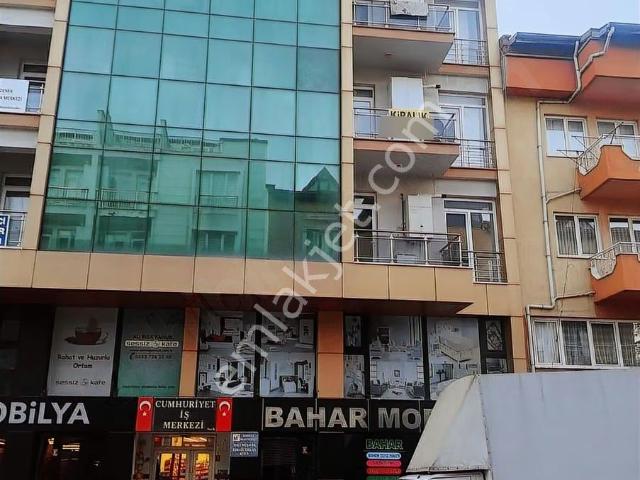 Burdur Merkez Çarşı Köprübaşında 2+1 90m2 Eşyalı Kiralık Daire