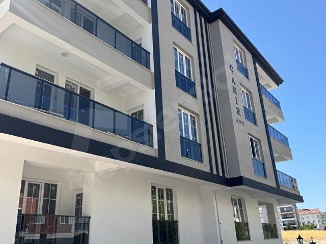BURDUR MERKEZ ARMAĞAN İLCİ MAHALLESİNDE SATILIK EMSALSİZ LÜKS 3+1 SIFIR ARA KAT DAİRE