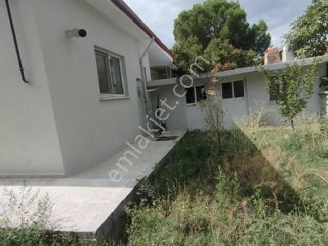 Burdur Merkez Fevzi Çakmak Mahalesinde Satılık Bahçeli Mustakil