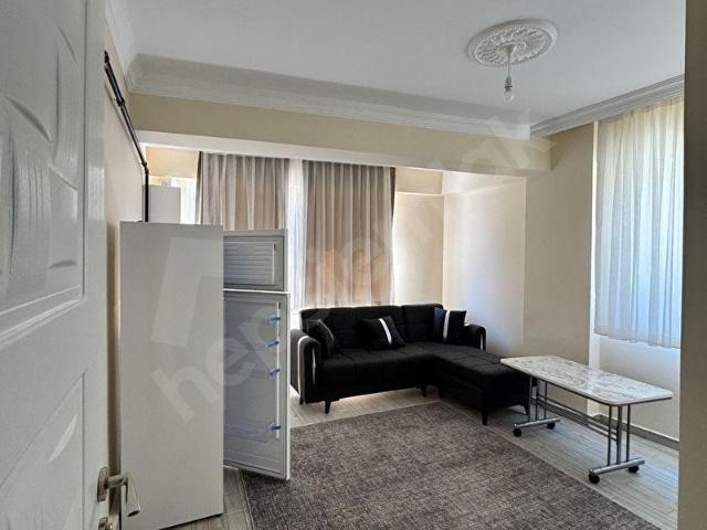BURDUR MERKEZ ZAFER MAHALLESİNDE SIFIR BİNADA EŞYALI KİRALIK APART