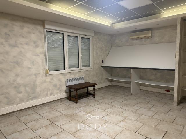Bureaux avec dépôt