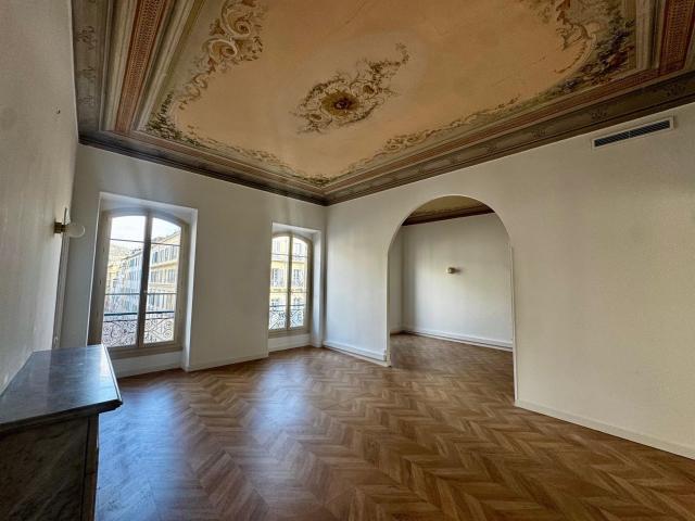 Bureau/Appartement de 160 m² sur l’Avenue Jean Médecin, Nice 160m² Nice