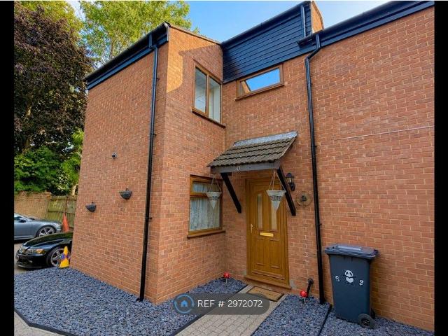 Burford Mews, Hoddesdon EN11, 2 bed end terrace house to rent, £1,600 pcm | PrimeLocation