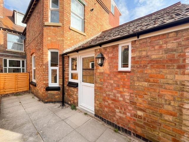 Burford Road, Evesham, WR11 1 bed flat to rent £795 pcm £183 pw