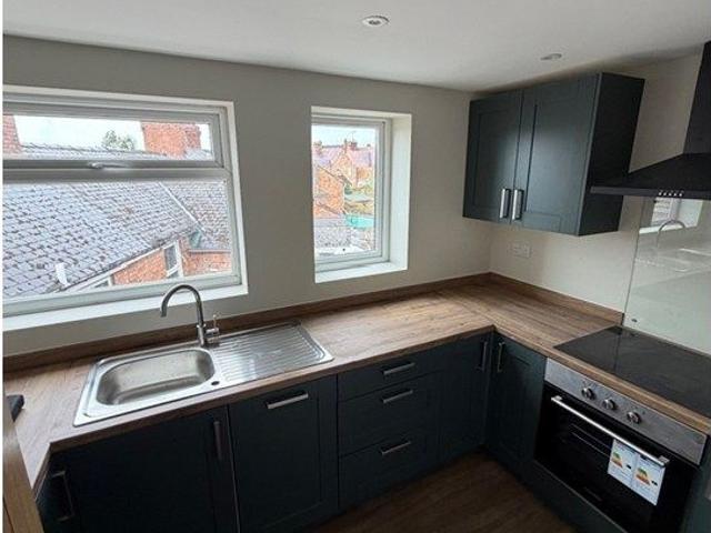 Burford Road, Evesham WR11, 1 bed flat to rent, £875 pcm | PrimeLocation