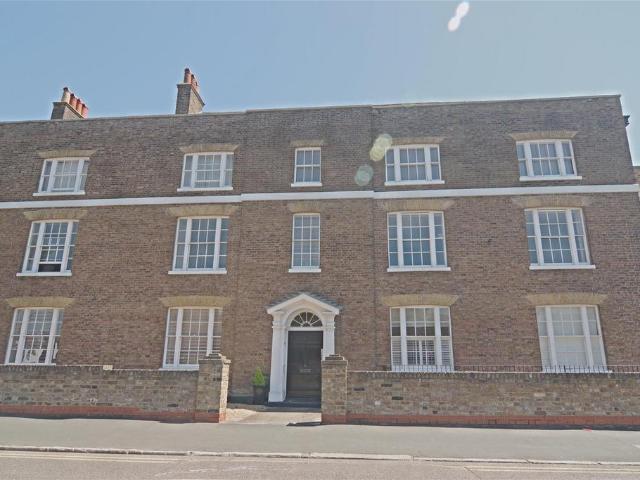 Burford Street, Hoddesdon EN11 1 bed apartment to rent £1,495 pcm £345 pw