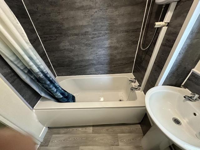 Burford, Telford TF3, 1 bed property to rent, £625 pcm | PrimeLocation