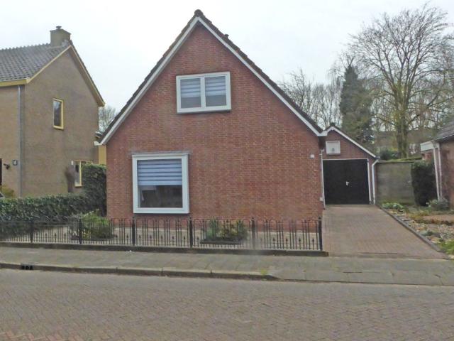 Burgemeester Verstraatenlaan, Beuningen